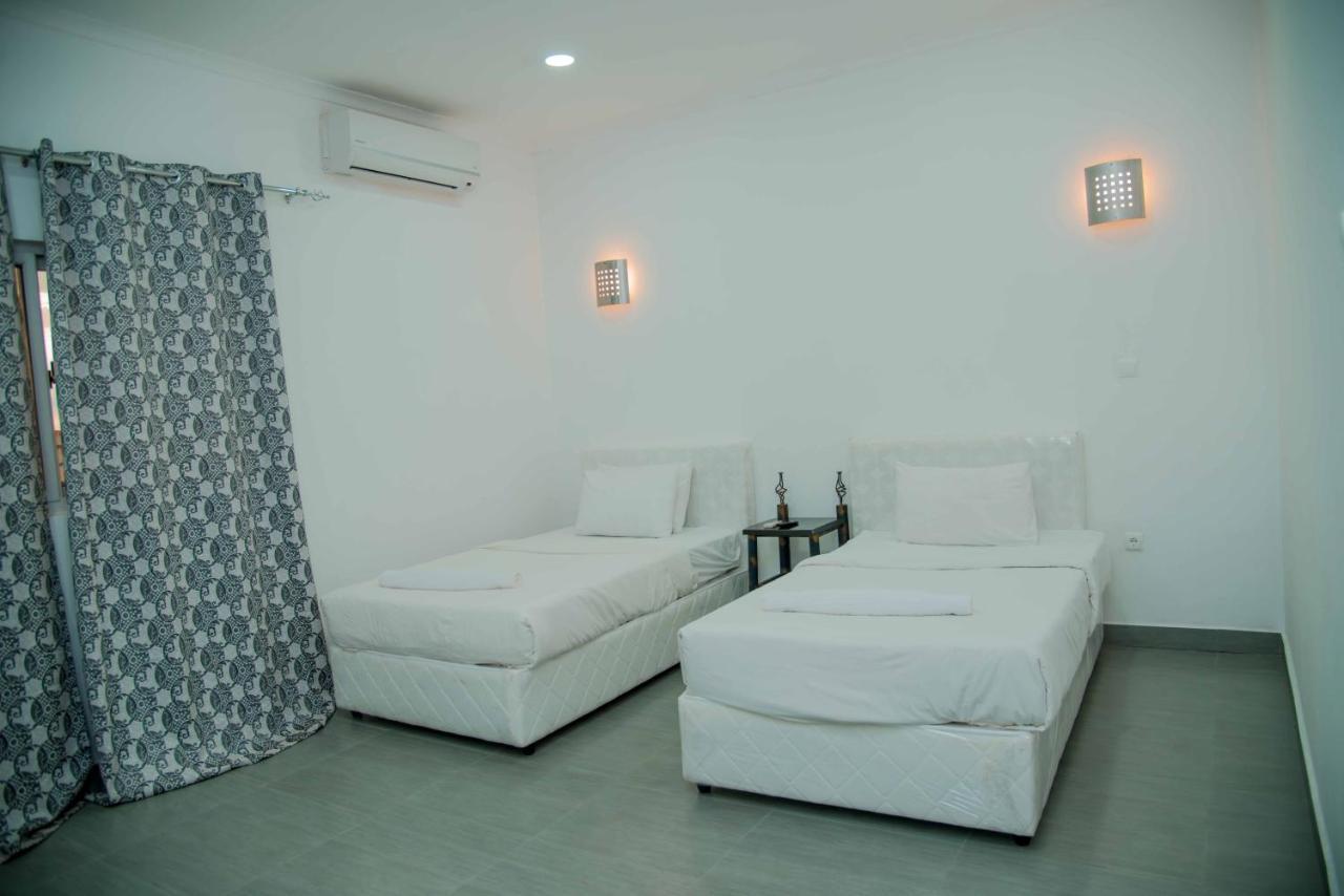 Milpark Hotel Cafumpe Екстериор снимка