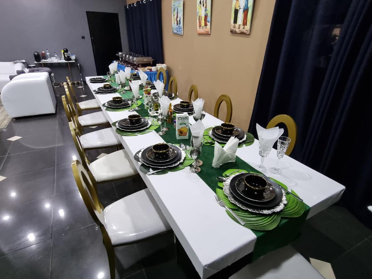 Milpark Hotel Cafumpe Екстериор снимка