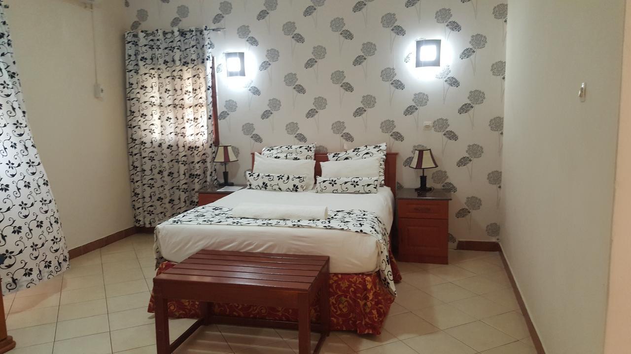 Milpark Hotel Cafumpe Екстериор снимка